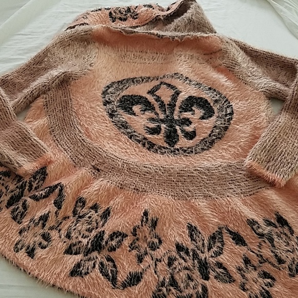 Cardigan - Picture 2 of 2